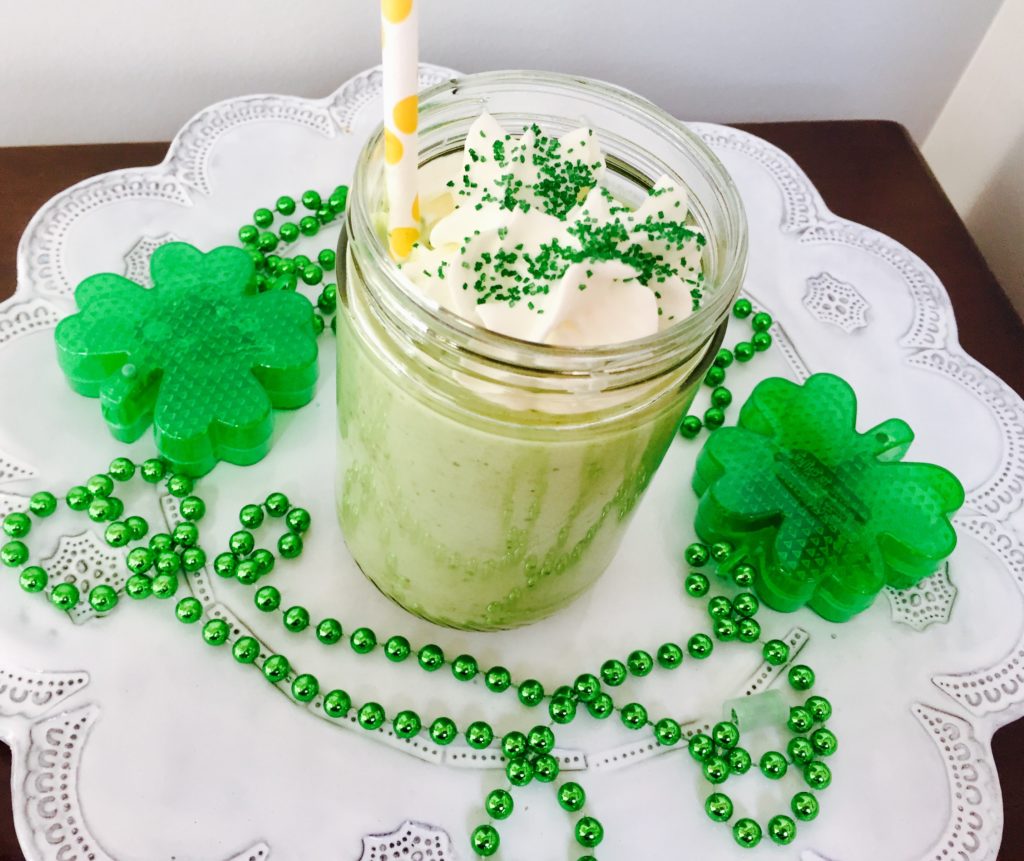 Healthy Shamrock Shake Green Smoothie