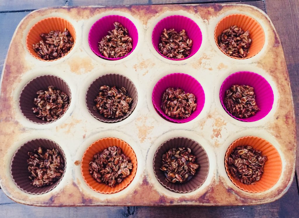 Frozen Yogurt Granola Cups