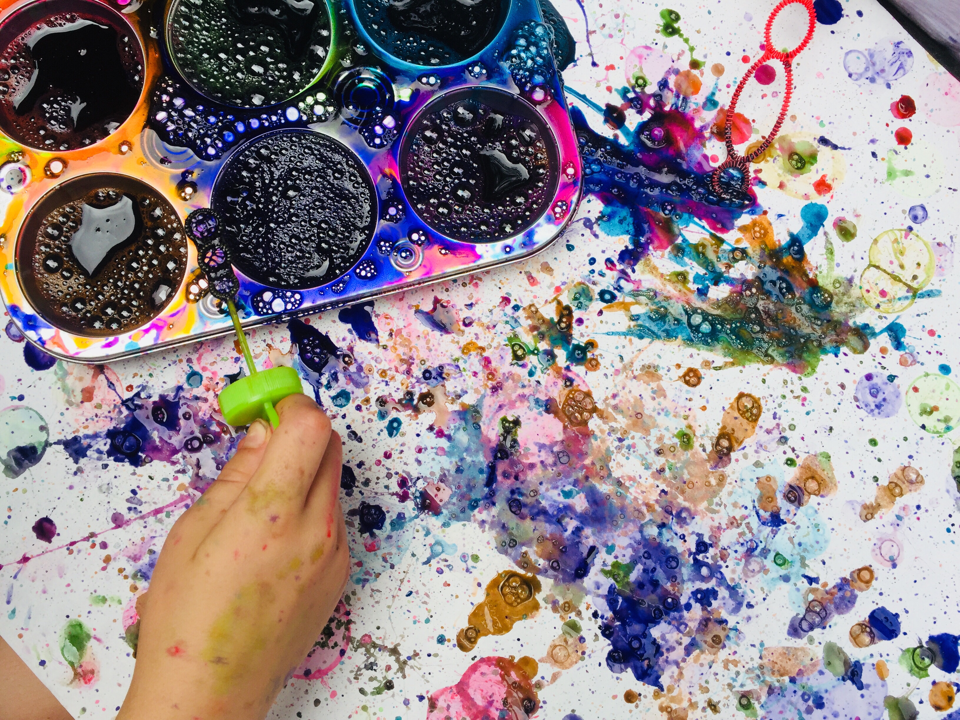 How to Set Up a Fun Bubble Painting Activity Glitter On A Dime