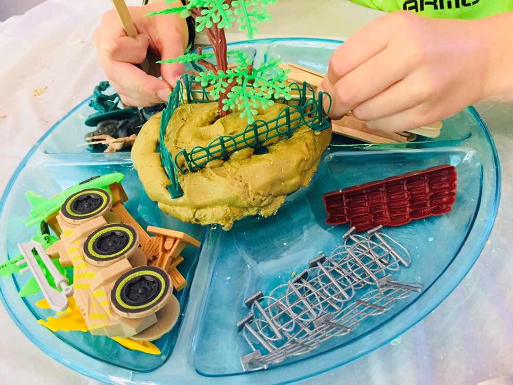 Army Men Cloud Dough Creative Activity