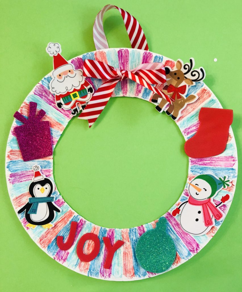 Christmas Crafts for Kids : Easy Christmas Wreath for toddlers