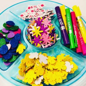 Paper Plate Easter Wreath - Easy Craft for Kids - Glitter On A Dime