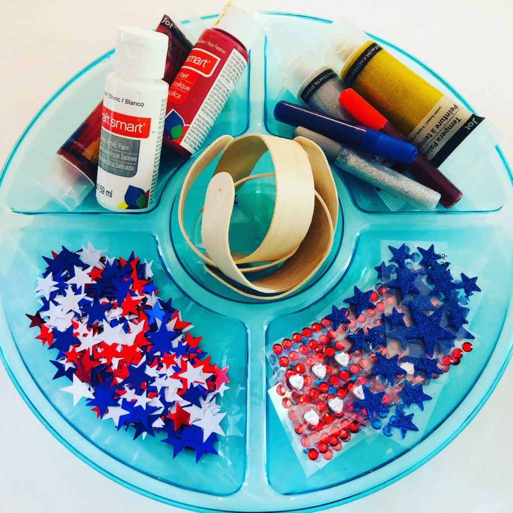 patriotic craft supply tray