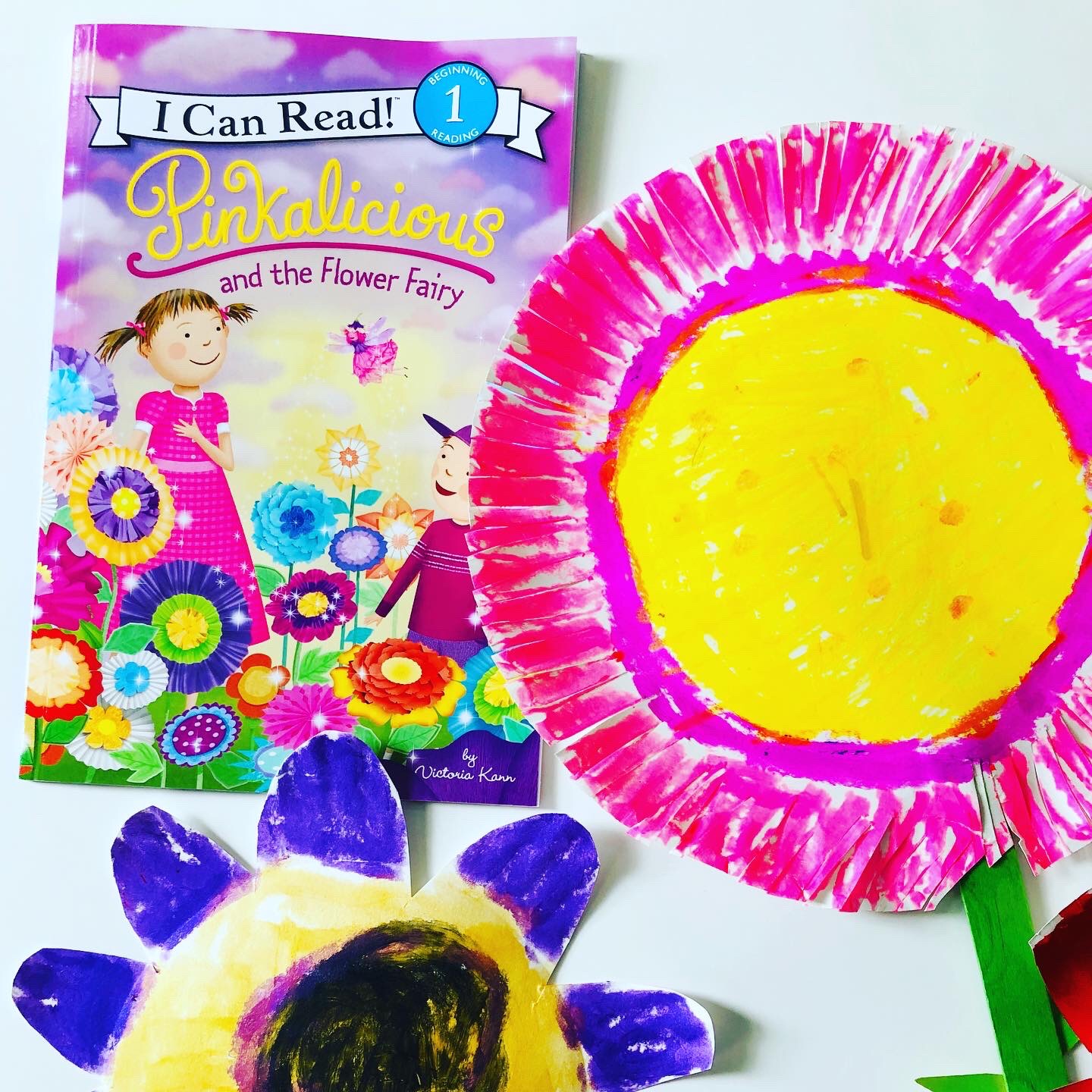 Paper Plate Flowers {Pinkalicious Inspired Book Craft ...
