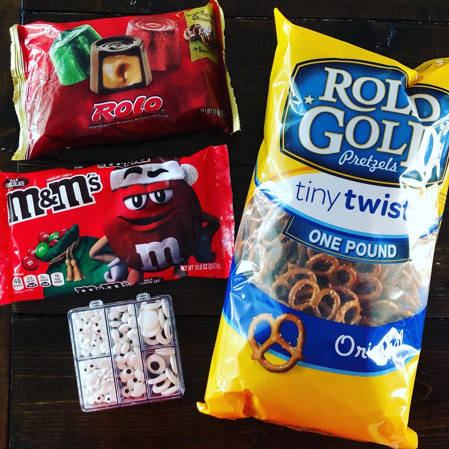 Cute Reindeer Pretzel Treats Glitter On A Dime cute-reindeer-pretzel-treats-glitter-on-a-dime