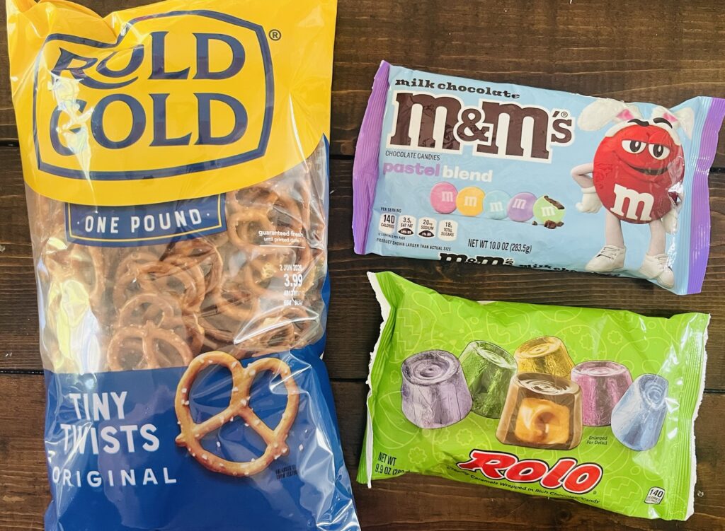 Ingredients for Bunny Pretzel Treats