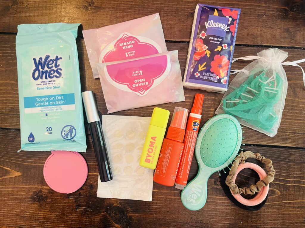 Emergency Kit Items for Tween and Teen Girls